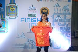 BIB: 
                            <button type="button" onclick="openModal(23601013)" class="btn btn-primary btn-sm float-right btn-popup" data-toggle="modal" data-target=".modal-high-quality">
                        <i class="fas fa-shopping-cart"></i> Add to Cart
                    </button>
                                            <button type="button" onclick="isThisMe(23601013, true)" class="btn btn-success btn-sm float-right btn-popup btn-isme hidden" data-toggle="tooltip" data-placement="bottom" title="นี่คือรูปของคุณใช่ไหม คลิกที่นี่เพื่อเอาเข้าอัลบั้ม">
                        <i class="fas fa-plus"></i> Add to album
                    </button>
                    <button type="button" onclick="isThisMe(23601013, false)" class="btn btn-warning btn-sm float-right btn-popup btn-isnotme hidden">
                        <i class="fas fa-ban"></i> Remove from album
                    </button>